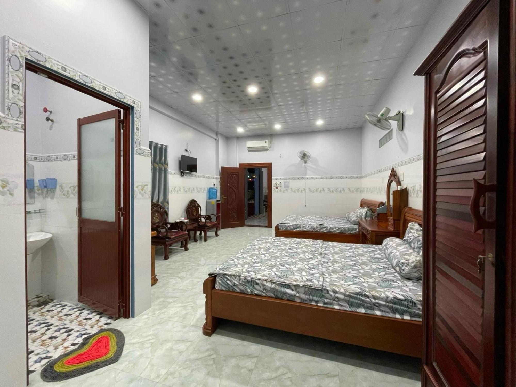 Nha Nghi Lien Hoa Bed & Breakfast ฮาเตียน ภายนอก รูปภาพ
